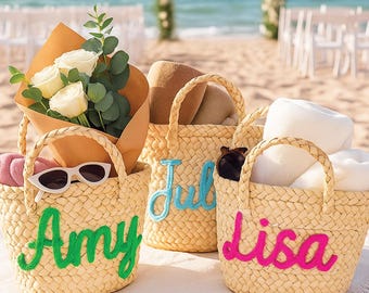 Personalized Bridesmaid Beach Bag – Custom Straw Handbag for Wedding, Bachelorette Party Gift Basket, Bridal Party Tote, Summer Wedding Gift