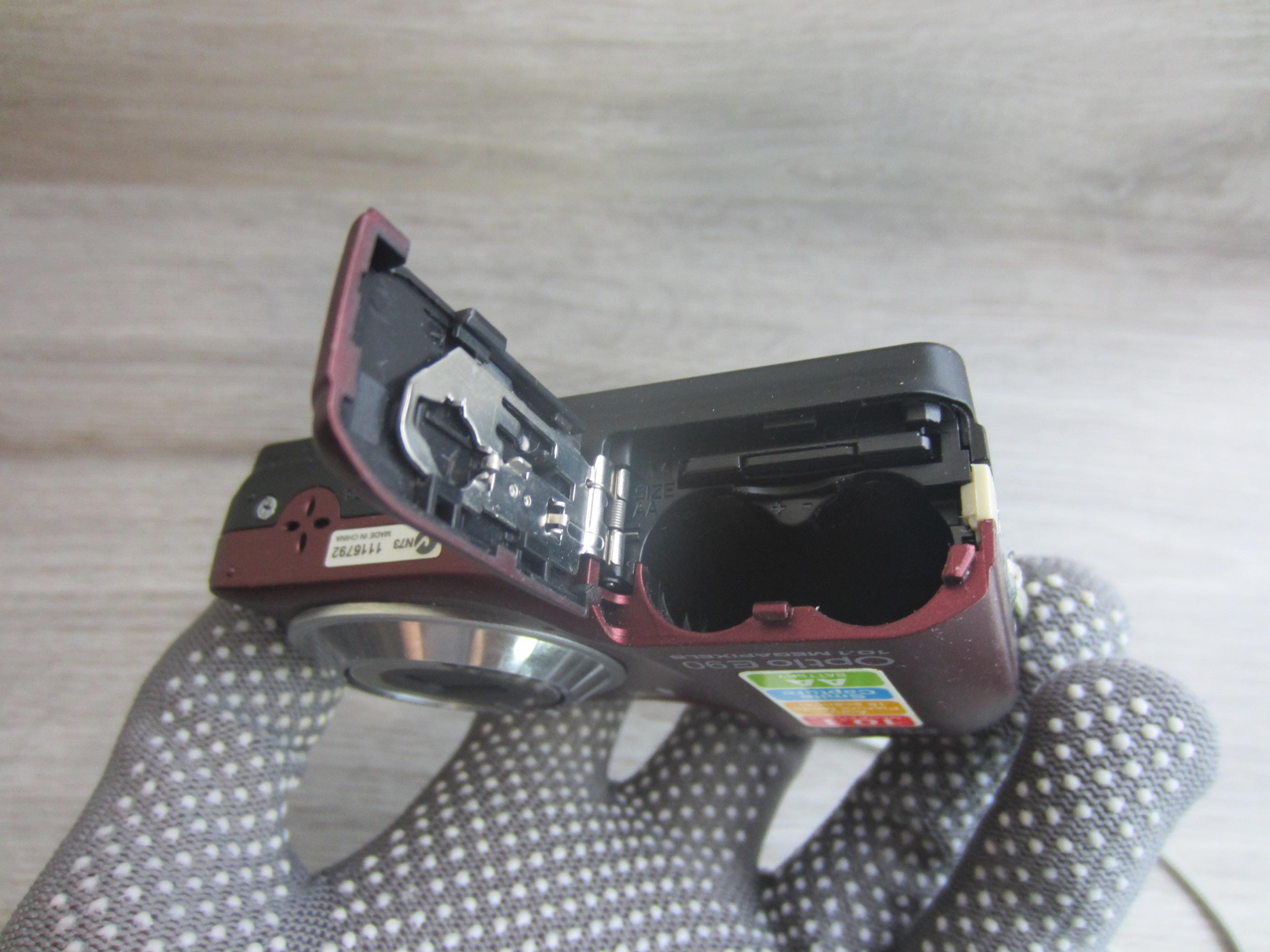 Pentax Optio E90 Digital Camera 3x Zoom Vintage Wine Red Working