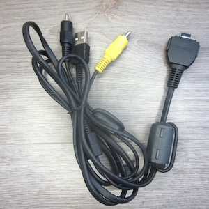 Kabel USB VMC-MD1 do aparatu Sony Cyber-shot, kabel audio-wideo do transmisji danych, wyprodukowany w Japonii