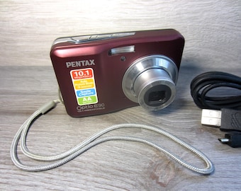 Vintage Pentax Optio E40: 8.1MP Digital Camera, Tested & Working