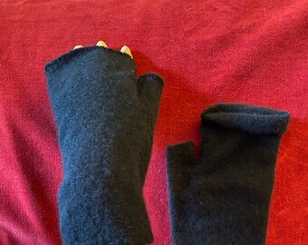 Simple Minimalist Soft Black UpCycled Felted Cashmere Fingerless Gloves