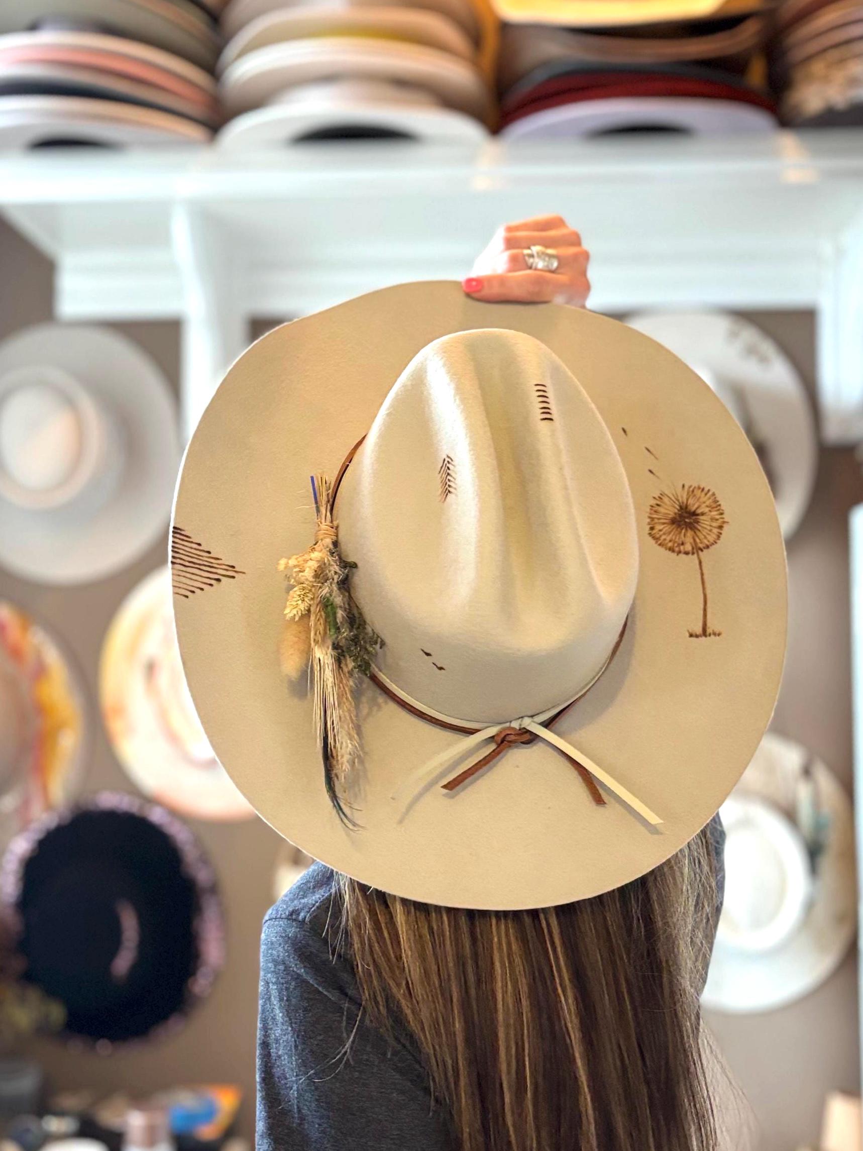 100% Wool - Cowgirl Hat With Dried Flower Bouquet, Engraved  display picture 1