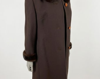 Abrigo vintage alemán de los años 60 y 70 de lana virgen marrón chocolate con cuello y puños de piel de visón auténtica / Maris Qualität / Lujo invernal de estilo mod de mediados de siglo