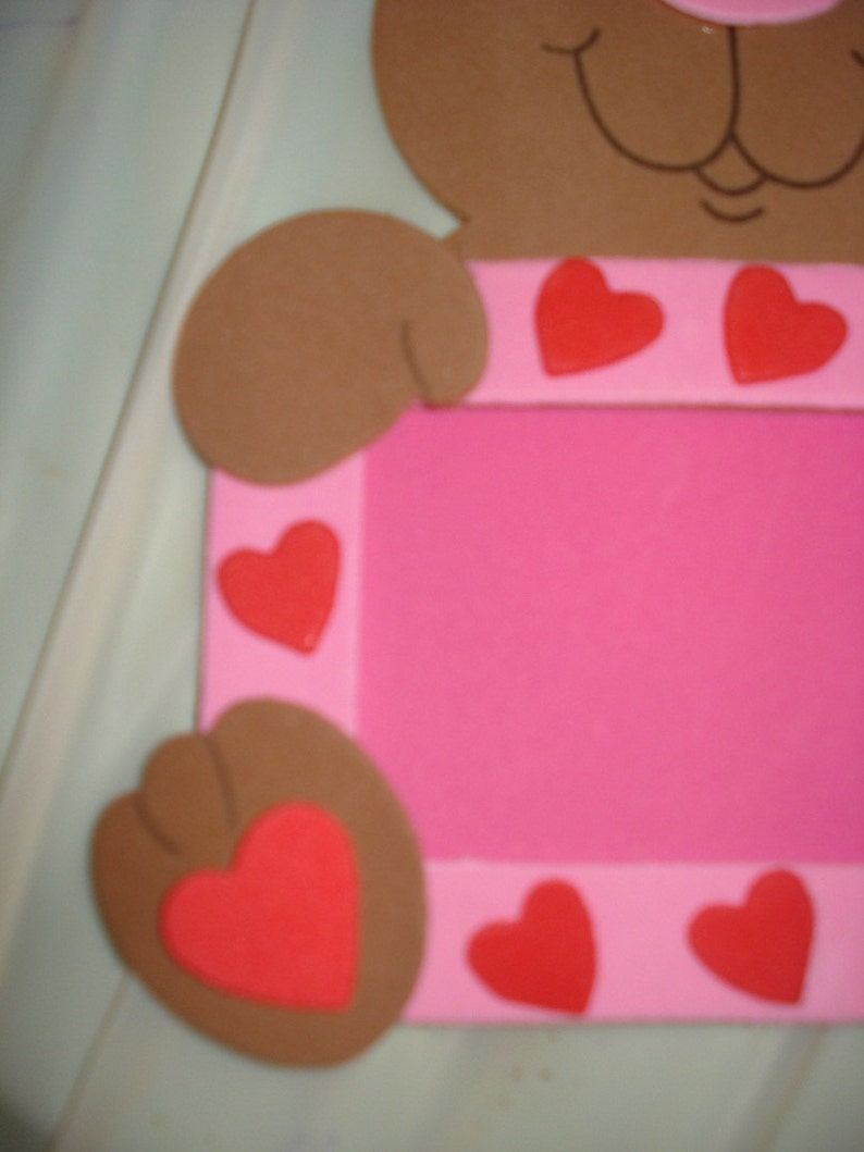 Handmade 3-D Teddy Bear picture frame with magnetic back xv1
