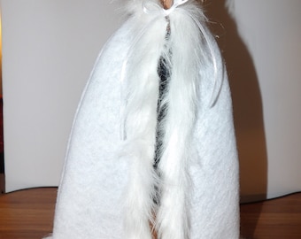 Elegant long white felt cape trimmed in white faux fur trim for Male & Female Fashion Dolls - ed1865