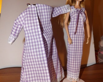 Pretty purple & white check print nightgown and robe set trimmed in lace for Fashion Dolls - ed1622