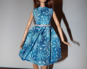 Pretty blue & white snowflake print modest short holiday dress for Fashion Dolls - ed1841