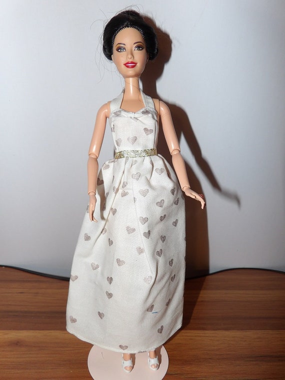 Pretty Metallic Rose Gold Cascading Heart Print Long Dress for Fashion Dolls - Ed1413 - Etsy Pretty Metallic Rose Gold Cascading Heart Print Long Dress for Fashion Dolls - Ed1413 - Etsy