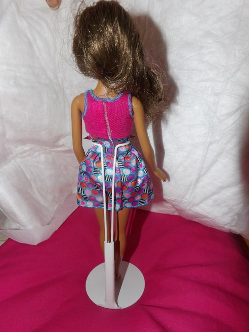 Kaiser brand Fashion Doll metal stands bds image 2