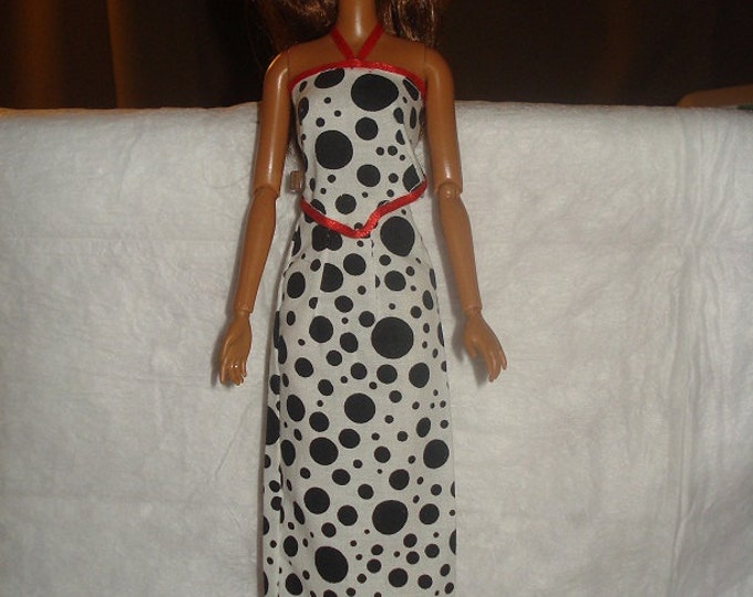 Kiss Ready Polka-Dot Halter Mini Skirt Set (Black/Ivory) main image 1