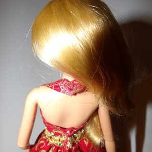 Elegant red formal dress with gold metallic scroll print & halter top for Fashion Dolls ed1853 image 5