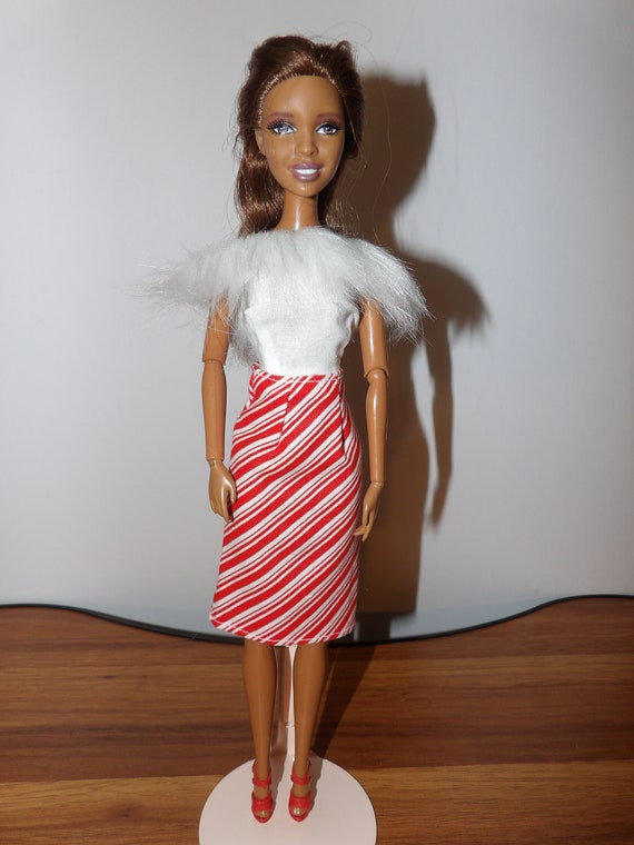 Christmas short dress in red & white candy cane print with faux fur trim for Fashion Dolls ed1638