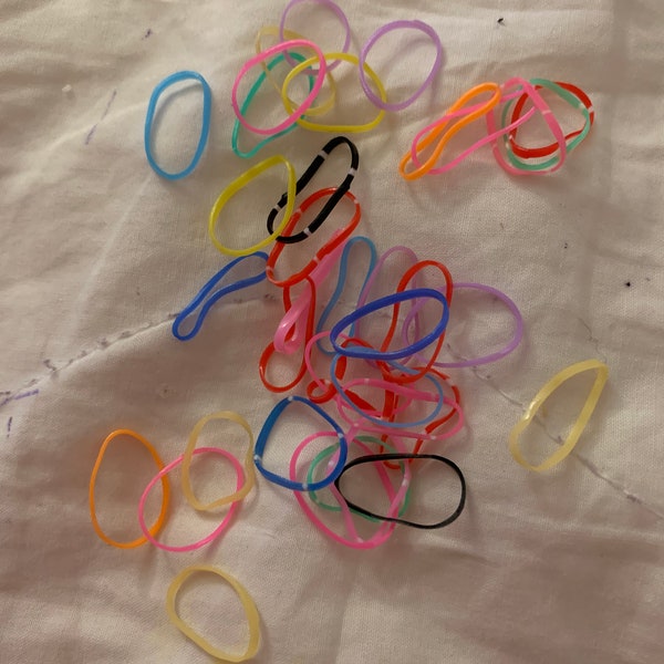 40 count mini super stretchy rubber bands for dolls of all sizes - bdeb1