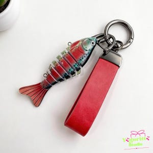 Personalized Fishing Lure Keychain | Custom Fish Keychain | Engraved Keychain | Fishing Gift for Dad Husband Grandpa | Fish Bait Charm Red