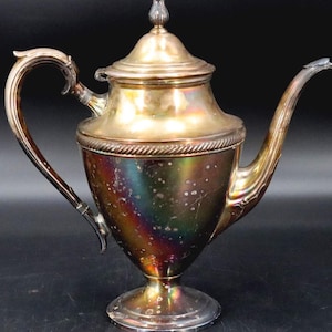 Vintage Castleton Silver-Plated Teapot: International Silver Co. #802