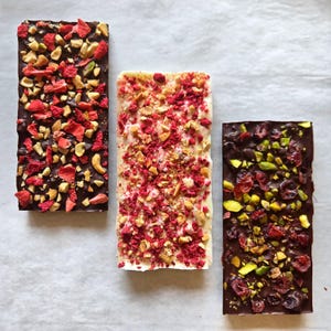 Handmade Fruit Chocolate Bar | Artisan Dark/Milk/White Chocolate with Nuts & Fruits