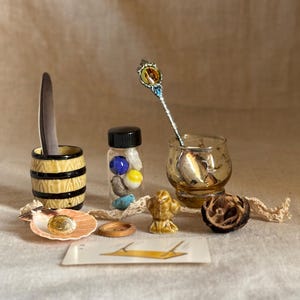 Vintage Trinket Collection – Gold, Yellow,   Silver and Earth Tones – Wade Whimsy Bald Eagle, Ceramic Old-Fasioned Barrel, and More