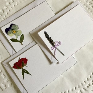 Mini Notes, Enclosure Cards, Pressed Flowers Card Set, 10 Small Flat Cards, Gift Cards image 3