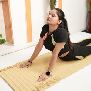 Esterilla de yoga de algodón orgánico con hierbas: ecológica, antideslizante, tejida a mano, para ejercicios y meditación, de 60 x 1,8 m, ideal para viajes.