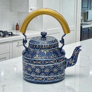 Handbemalter indischer Teekessel - Blau & Gold Floral, Boho Dekor