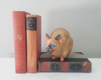 Handcarved Solid Wood Siamese Cat Figurine – Vintage Folk Art Animal Sculpture