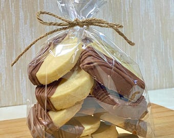 Handcrafted DARK Chocolate Dipped Shortbread Cookies – Gift-Ready Pack
