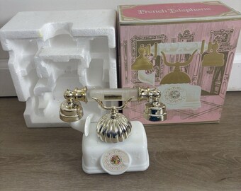 Juego de decantador de teléfono francés VTG Avon Charisma de vidrio opalino vacío en caja, de los años 70