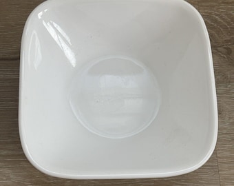 Tigela de sobremesa quadrada Corelle Pure White de 10 oz (295 ml), 13,3 cm x 3,8 cm, para molho de frutas vermelhas.