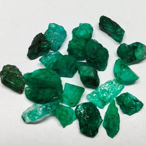 Natural Green Emerald Zambia Rough Loose Gemstone Lot Green Emerald Rough Gemstone A55