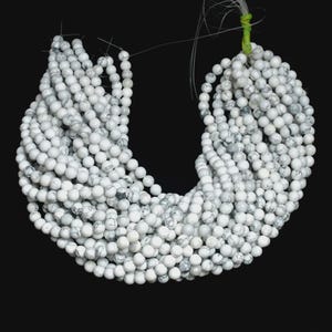 Howlite Gemstone Beads: Smooth White Round Beads, 15&quot; Strand