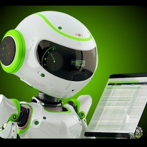 Op de afbeelding: Een witte robotkop met groene accenten en een zwart vizier, die een tablet vasthoudt met een lijst met gegevens. De robot heeft een strak, modern ontwerp met een groen-wit kleurenschema. De achtergrond is effen groen.