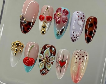 Uñas postizas con flores 3D: elegante diseño retro de cerezas, arte de uñas hecho a mano