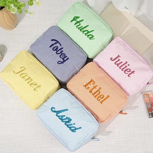 Bolsa de maquillaje de sirsaca bordada personalizada: bolsa de viaje para cosméticos personalizada