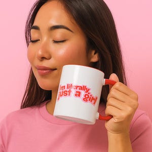 文字通り女の子のためのコーヒーマグ、彼女への楽しいギフト、黒のアクセントマグ、かわいい名言マグ、誕生日、友情、コーヒー愛好家