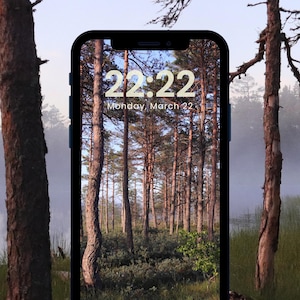 Peut inclure: Ensemble de trois mugs en céramique avec une finition mate et mouchetée. Les tasses sont de couleur crème, gris clair et gris foncé. Chaque mug a un design simple et minimaliste.