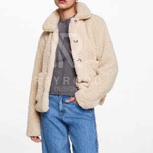 Women’s Beige Sherpa Fur Jacket – Cozy Winter Teddy Coat with Pockets – Soft Warm Outerwear by Rayroddesigns