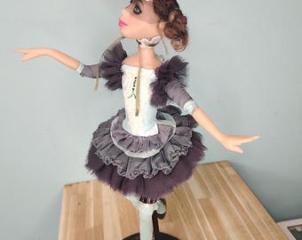 To stay in place, you must keep running — Alice in Wonderland