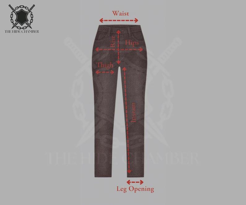 Puede incluir: Pantalones marrones con etiquetas de medici&oacute;n para cintura, tiro, caderas, muslo, entrepierna y abertura de la pierna. El texto "THE HIDE CHAMBER" est&aacute; en la parte superior izquierda e inferior central de la imagen.