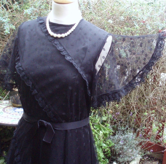 1950s Vintage Black Lace Spot  Lace and net dress… - image 4