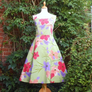 Vintage 1950s hand made dress UK 12, US 10 green, a one-off image 1