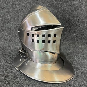 Medieval European Closed Helmet | 18 Gauge Steel Knight Armor | Wearable Cosplay Gear | Handcrafted Warrior Cosplay Armor Helmet & Halloween