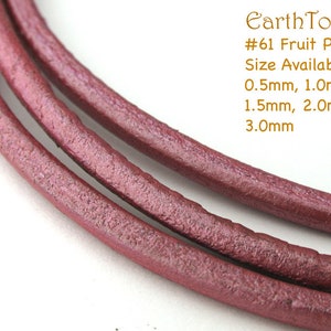 May include: Close-up of three strands of red-brown leather cord. The cord has a textured surface and is available in sizes 0.5mm, 1.0mm, 1.5mm, 2.0mm, and 3.0mm.  #61 Fruit Punch