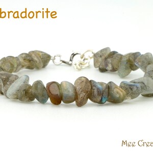 Genuine Labradorite Bracelet, Dainty Labradorite Bracelet, Labradorite Stackable Bracelet, Meditation Bracelet, Healing Chakra, Protection,
