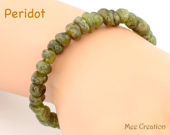 Peridot Bracelet, Dainty Peridot Bracelet, Peridot Stackable Bracelet, August birthstone, meditation bracelet, healing bracelet