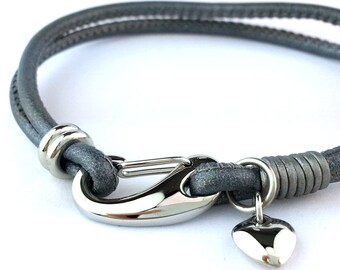 MCBC010603) 2.5mm Genuine Metallic Nappa Leather with Stainless Steel Shrimp Clasp with Heart Charm Bracelet (19cm / 7 1/2")