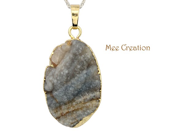 Druzy agate best sale pendant