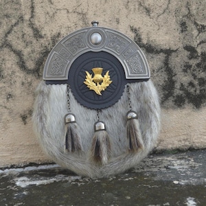 Scottish Men&#39;s Handmade Thistle Badge Kilt Sporran 3 Tassels | Handcrafted Leather Full Dress Kilt Sporrans Celtic Cantle- with Chain Belt