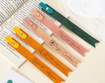 Personalized Birth Flower Bookmark, Custom Leather Bookmarks, Gifts for Readers, Bridesmaid gifts, Custom Wedding Party Gift, Gift for Her
