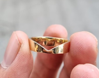 Solid 14k Gold Unique Chevron Curved Wedding Band, V Shaped Stacking Ring, Minimalist Wide Wear