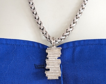 Pendentif Biche De Berre En Métal Doré - Bijou Moderniste Vintage, Occasion Bon état